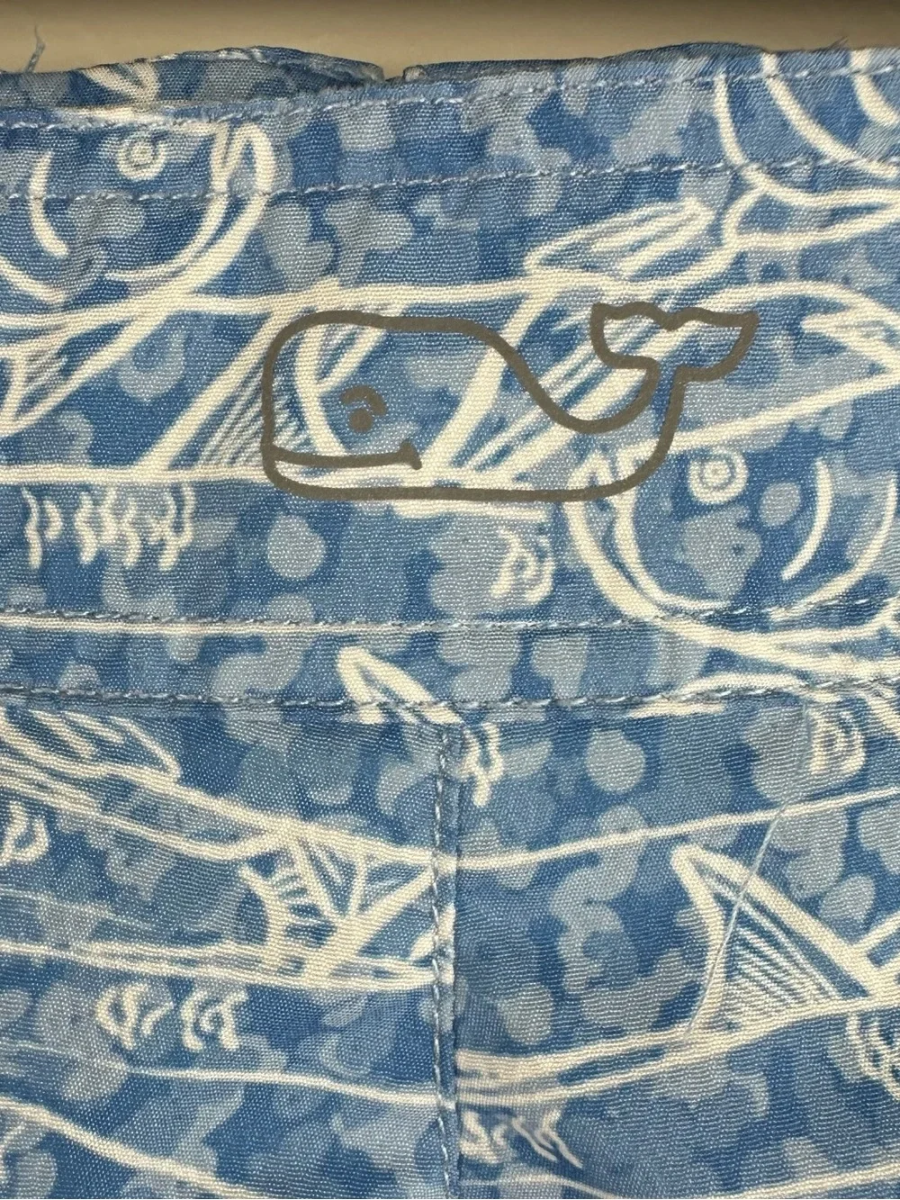 Vineyard Vines Chappy Board Shorts Fish Print Blue Size 30